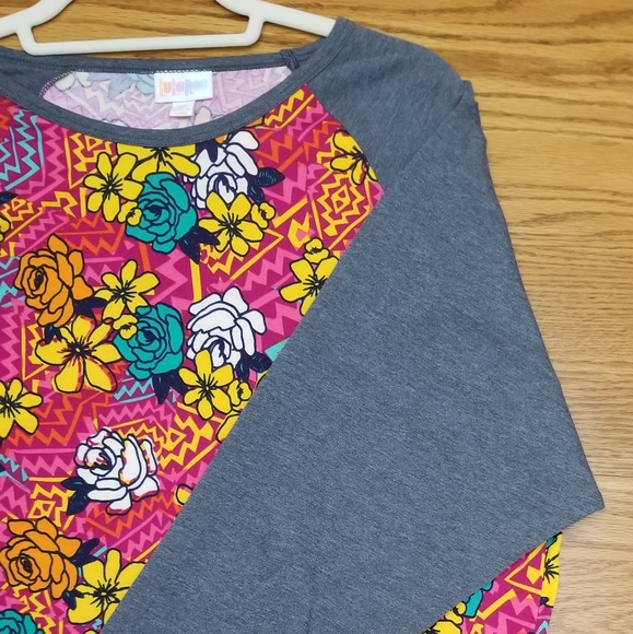 LuLaRoe Randy Raglan - Picture 1 of 2